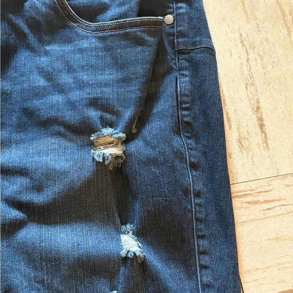 Torrid Bombshell Skinny Distressed Women’s Jeans 20XS Premium Stretch - Picture 3 of 8